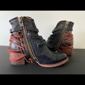 Freebird by Steven Crue boot